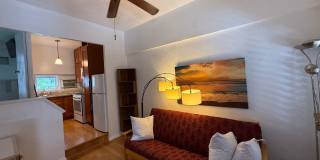Charming 2 Bed/1 Bath fully furnished Split Level Townhome: Your Dream Visit to Hawaii Awaits! Gallery 1