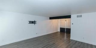 9525 Sepulveda Boulevard Gallery 4