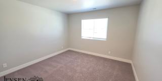 Brand New Modern Three Bedroom Gallery 16