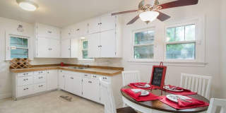 202 E Foster Ave Gallery 36