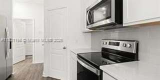 209 SE 26th Terrace Gallery 19