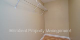 717 Bennett Street Gallery 14