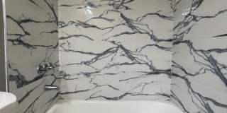 ** COMPLETELY REMODELD UNFURNISHED 2/1 DUPLEX AVAILABLE FOR MOVE-IN NOW  2024  ** ONE SMALL DOG FRIENDLY ** Gallery 9