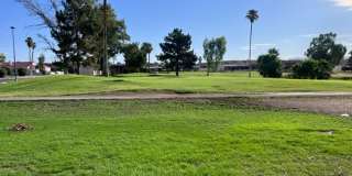 2BR Recent Remodeled Cozy Cottage on the Golf Course-NEAR COLORADO RIVER-Rotary Park! 2BR Recent Remodeled Cozy Cottage on the Golf Course-NEAR COLORADO RIVER-Rotary Park! Gallery 1