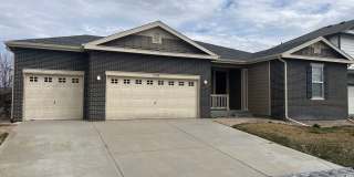 Amazing 3 Bed, 2 Bath, 3 Car Garage Home for Rent Gallery 6
