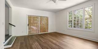 Heart of Chapel Hill! Roosevelt is ready for you!  4 bedrooms/3 bathrooms Gallery 13