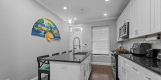 902 N MILTON Avenue Gallery 7