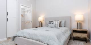 Downtown Ontario Luxury Apartments Gallery 28