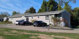 81 Portsmouth Avenue Gallery 1