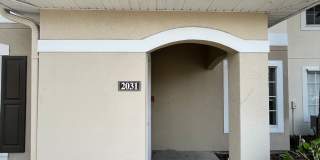 Great For Students-Centrally located to EVERYTHING! Gallery 1