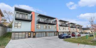 -Live Bold at The Ten – Modern 3BR / 2.5BA Townhome + Elevator Gallery 3