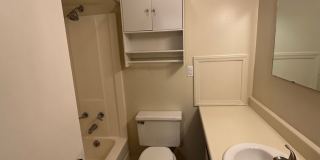 Convenient Townhome Close to I81 Gallery 9
