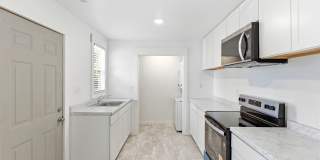 Updated 2-Bedroom Home with Modern Comforts Near Downtown Wilmington Gallery 10