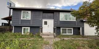 255 South Glenwood - A-upstairs Gallery 1