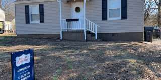 Knoxville 37920 - 2 bedroom, 1 bath home - Contact Adam Joachim (352) 220-7700 Gallery 14