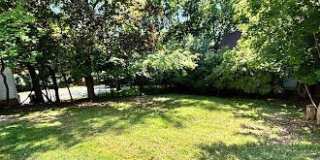 2121 Burdett Avenue Gallery 23