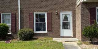 Nice 2 bedroom,  1.5 bath townhouse Gallery 1