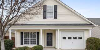 SPACIOUS HOME IN GATED SPRINGHAVEN COMMUNITY Gallery 1