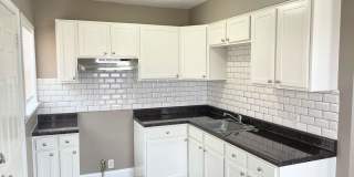Charming 2 bedroom, 1 bathroom duplex Gallery 4