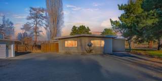 Charming 2BR Apartment in Moses Lake Gallery 1