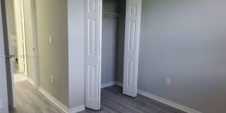 2242 NE 42nd Cir Gallery 11
