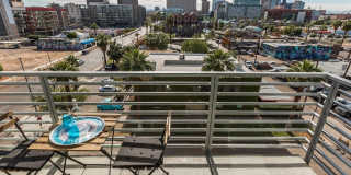 Linear Gallery 21