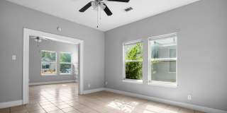 Available Now! Charming 2 Bed / 2 Bath Craftsman Home Near Downtown Waco Available Now! Charming 2 Bed / 2 Bath Craftsman Home Near Downtown Waco Gallery 9