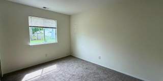 8468 Beatrice Gallery 22