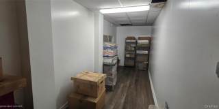 24 Anderson Avenue Gallery 13