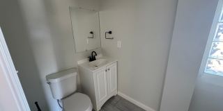 2402 S 20th Unit A - Downstairs unit Gallery 11