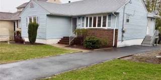 118 Hobart Avenue Gallery 1