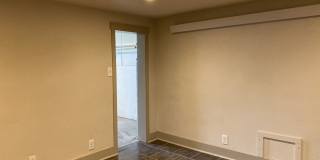 STUDENTS WELCOME! Charming 3 Bed 2 Bath Single Family Home in Old Town Gallery 29