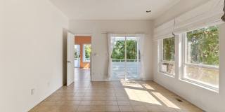 Beautiful 3 Bedroom 3 Bathroom Home With Stunning Views Gallery 10