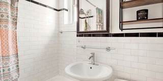 175 E 93rd St # 4343 Gallery 4