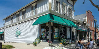 Station 250 Mundelein Gallery 64