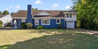 Beautiful 5 Bed 3 Bath Home! Available Fall 2026! Gallery 1