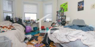 Charming 4 Bedroom-No Broker Fee Gallery 6