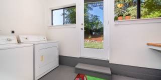 Newly Remodeled 3 Bed 1 Bath Rambler in Bellevue Newly Remodeled 3 Bed 1 Bath Rambler in Bellevue Gallery 18