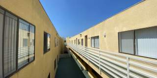 URBI 1 LLC | 2724 Abbot Kinney Blvd Gallery 60