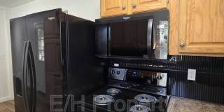 1121 Luther East Gallery 10