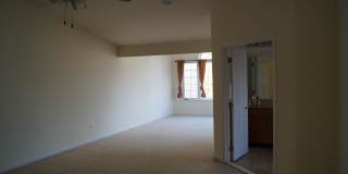 25575 AMERICA Square Gallery 60