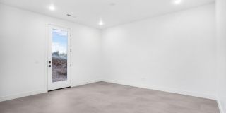 HURRICANE TOWNHOME!! Pet Friendly! Gallery 10