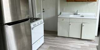 610 East Division Street - F2 Gallery 1