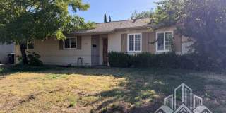 1320 Shadowglen Road Gallery 1