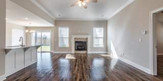 3bed 2bath, LOADED w/Amenities near Stonebridge Meadows Country Club Gallery 4