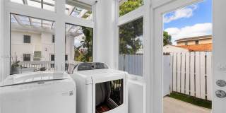 4340 Pine Tree Dr Gallery 21