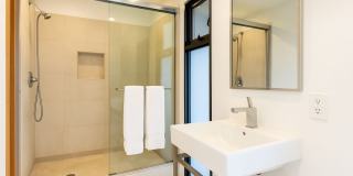 8634 Franklin Ave Gallery 28