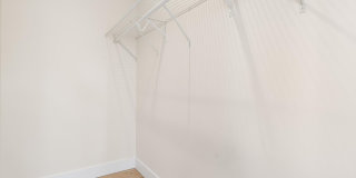 480 Southeast Reed Market Road Gallery 21