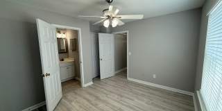 Move in Ready Three Bedroom Townhome in West Ashley Gallery 10