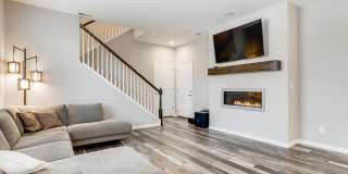 Evolve Real Estate: Beautiful House with Solar Panels  Available for Move in on August 5th! Gallery 6